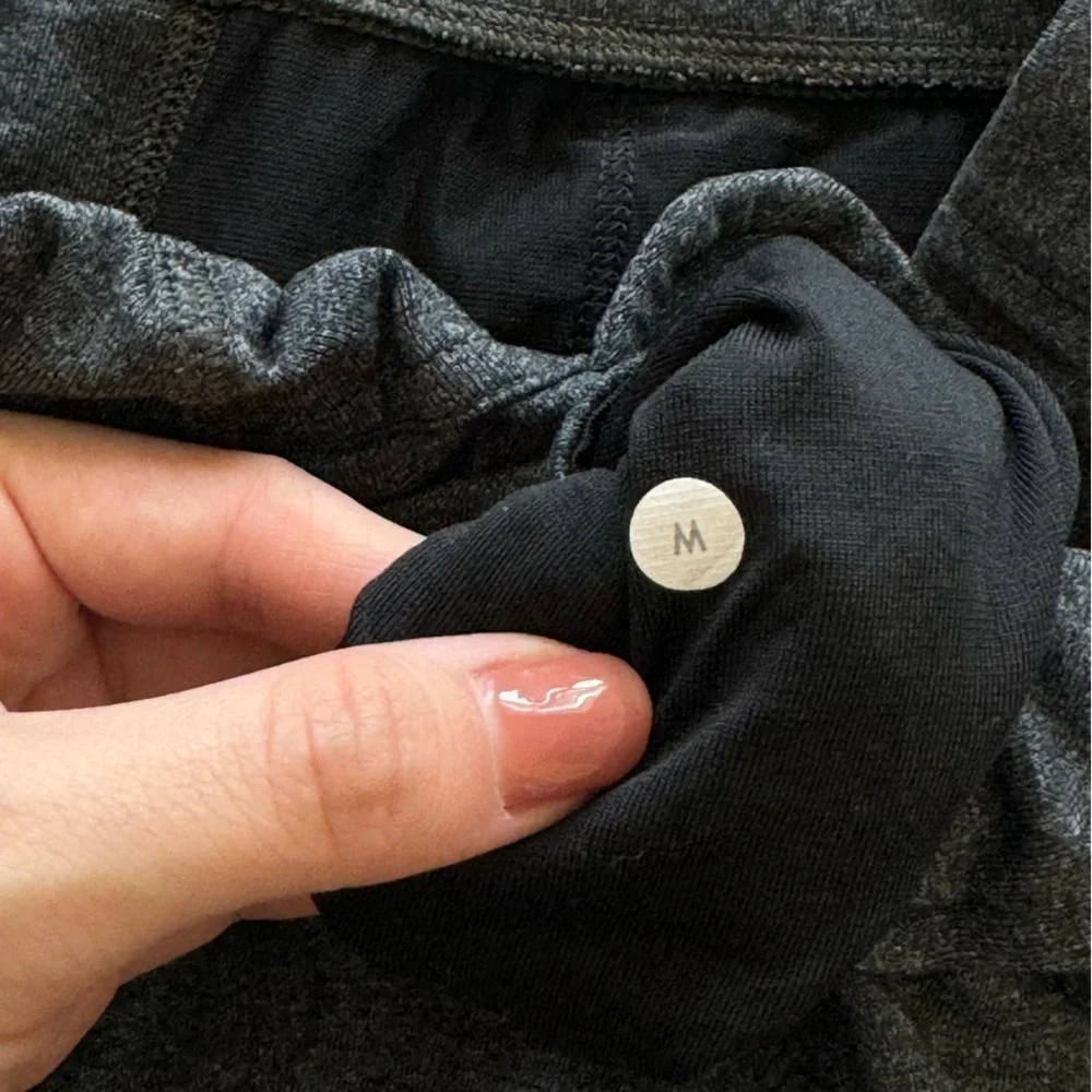 Lululemon Hidden Drawstring Pants with Pockets Size Medium Men